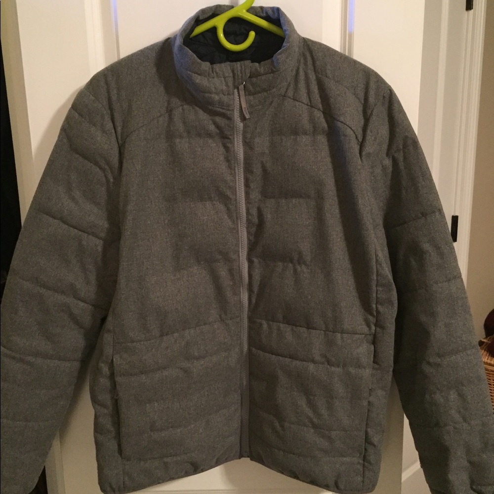 Men’s grey GAP puffer jacket